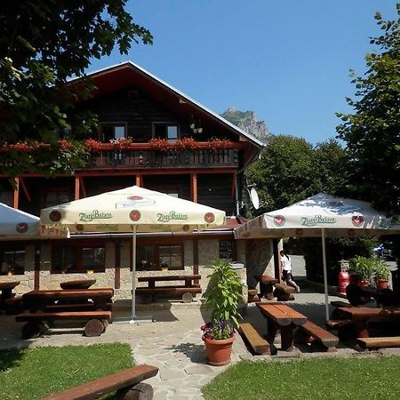 Hotel Penzion Stárek Terchová Exterior foto