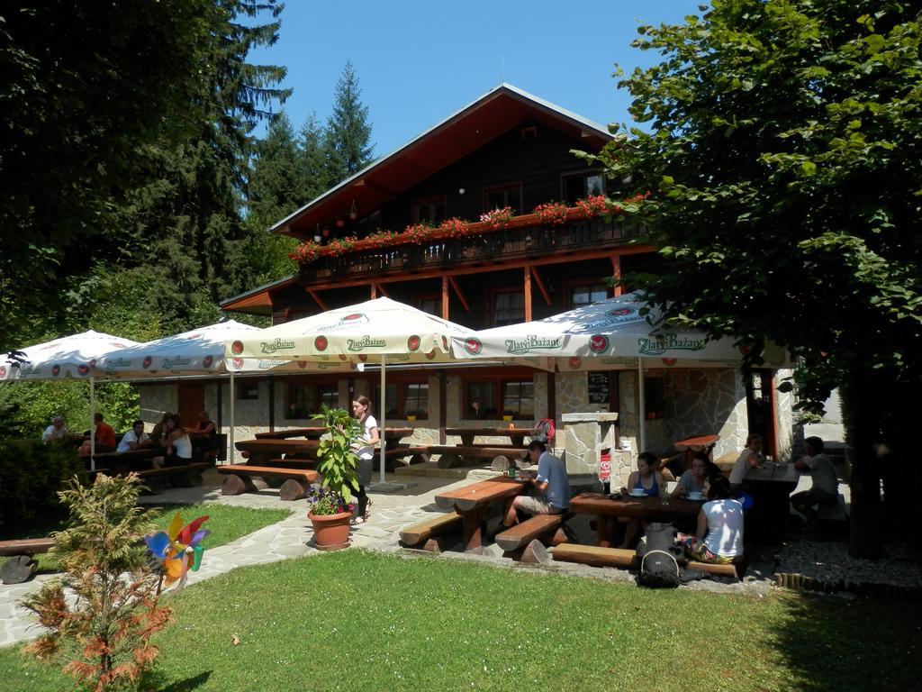 Hotel Penzion Stárek Terchová Exterior foto